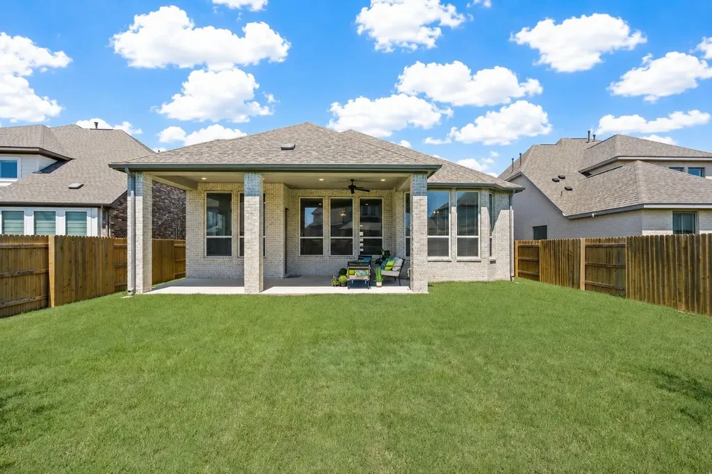 1332 Golden Celebration Bend Leander TX 78641