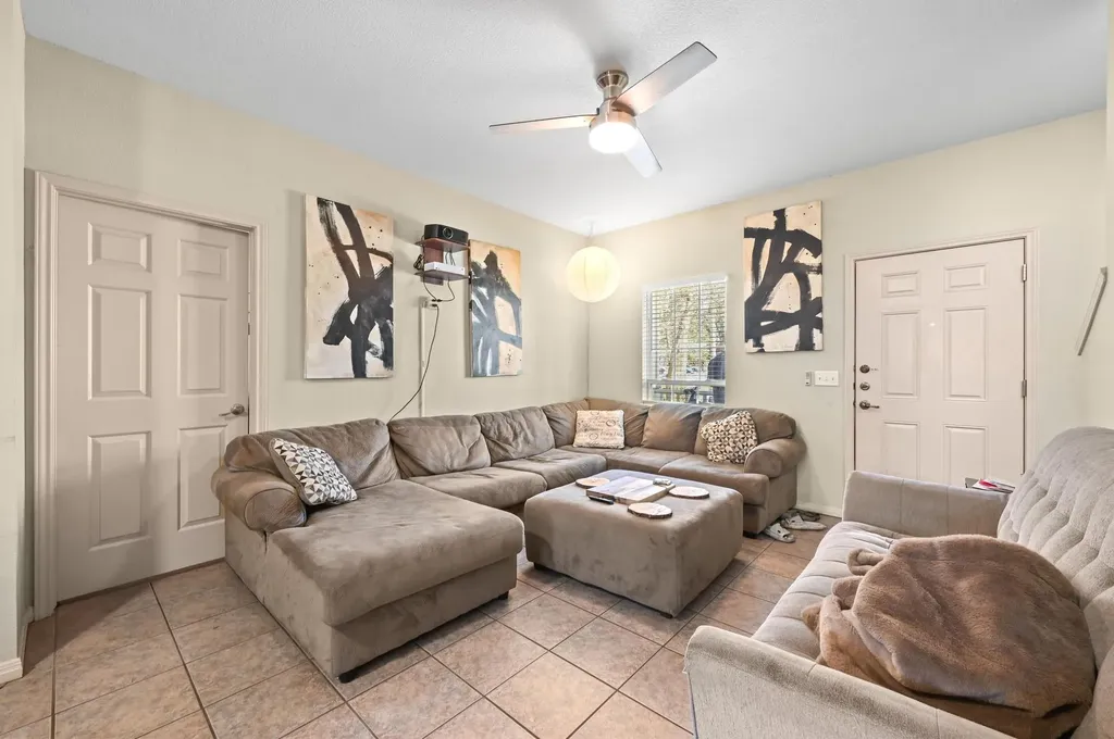 1118 Linden Street Austin TX 78702
