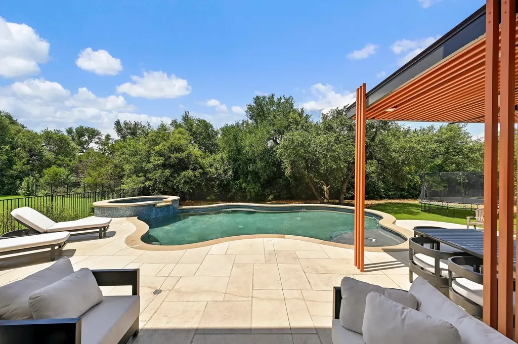 7805 Bettis Trophy Drive Austin TX 78739