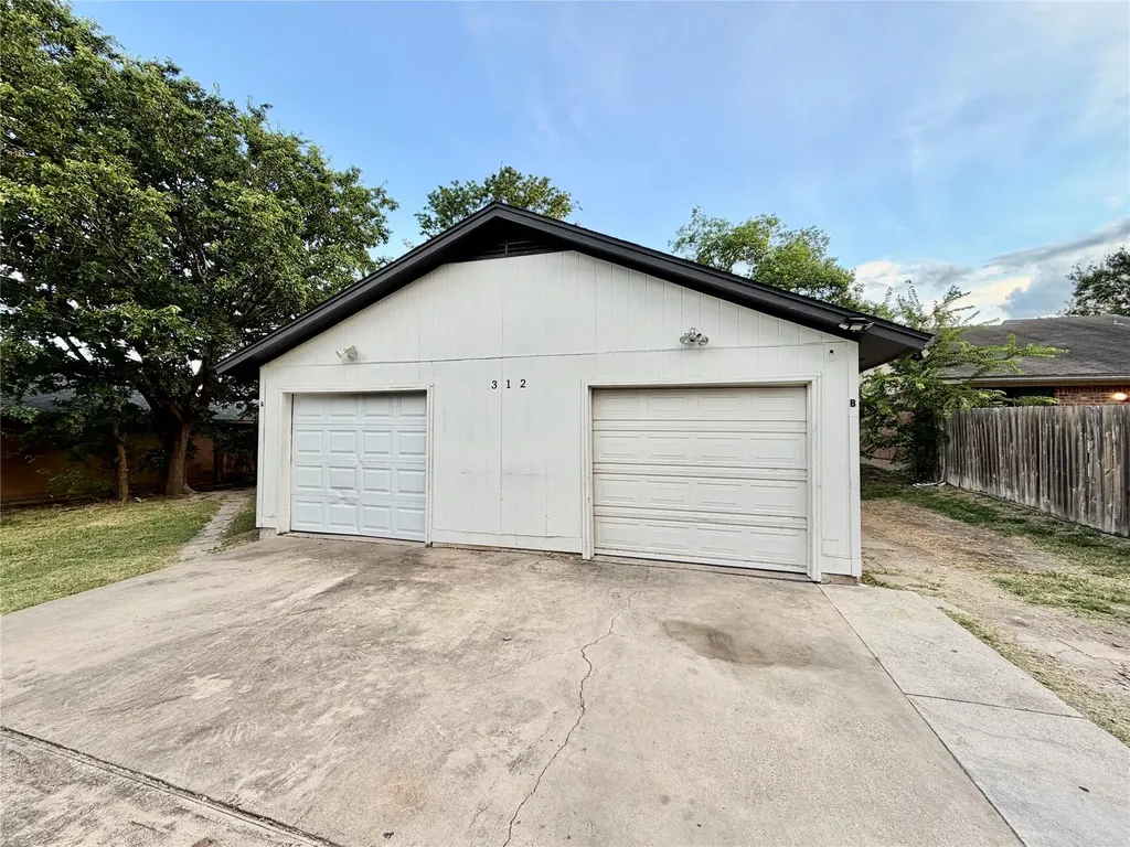 312 W William Cannon Drive Austin TX 78745