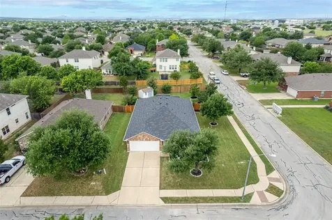 129 Aguilar Drive Hutto TX 78634