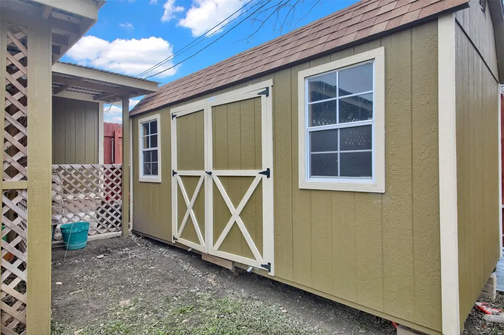 1713 Parkside Circle Round Rock TX 78664