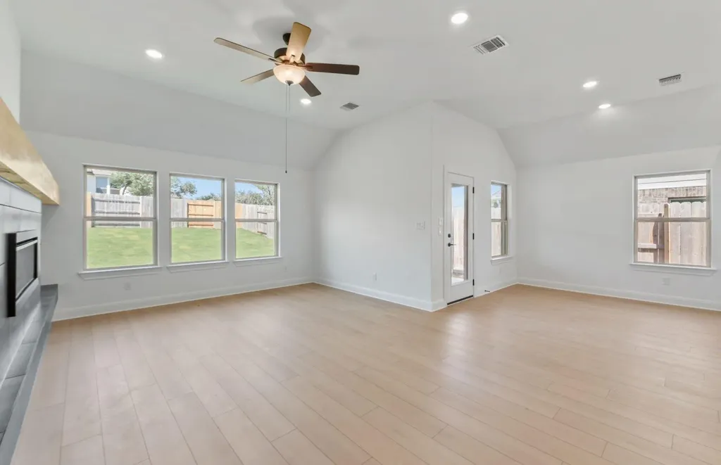 800 Crescent View Drive Georgetown TX 78628