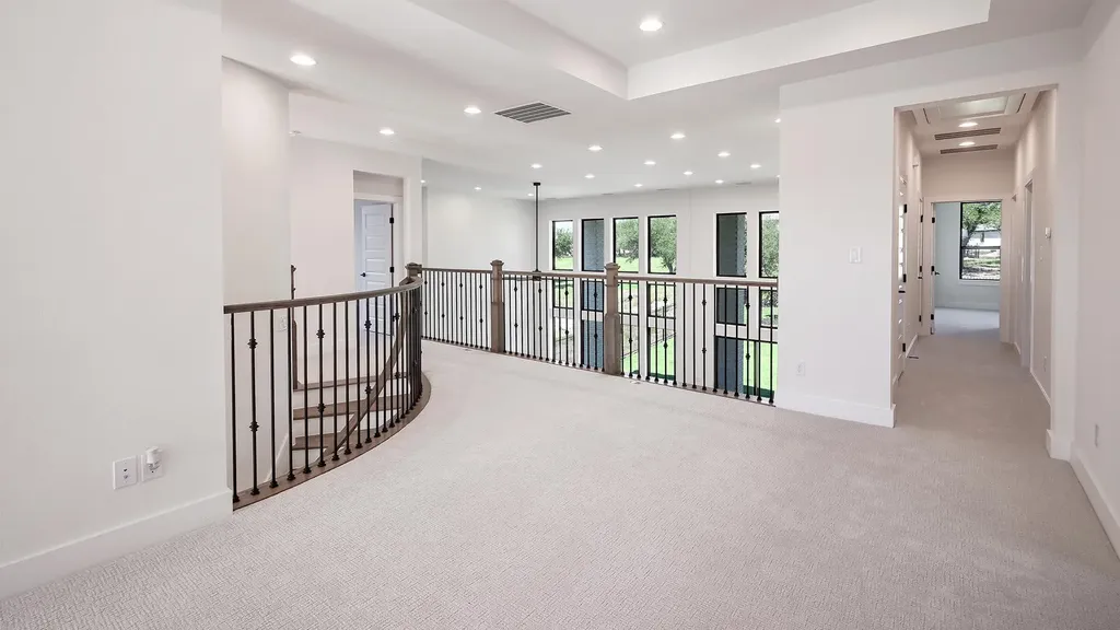 265 Leaning Rock Ridge Austin TX 78737