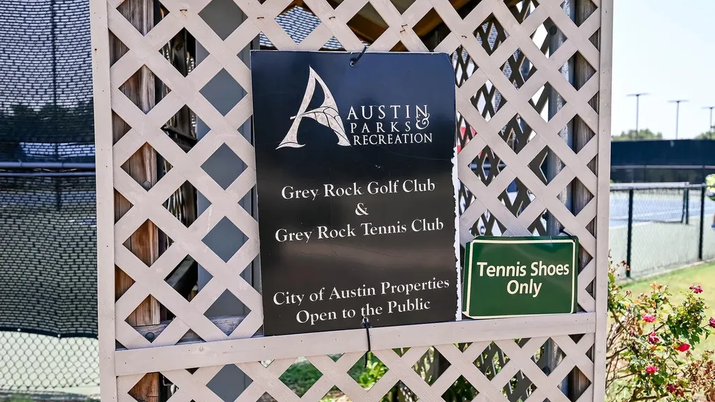 265 Leaning Rock Ridge Austin TX 78737