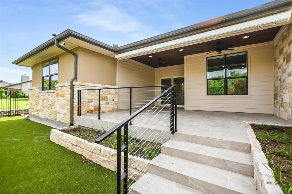 416 Hi Circle W Horseshoe Bay TX 78657