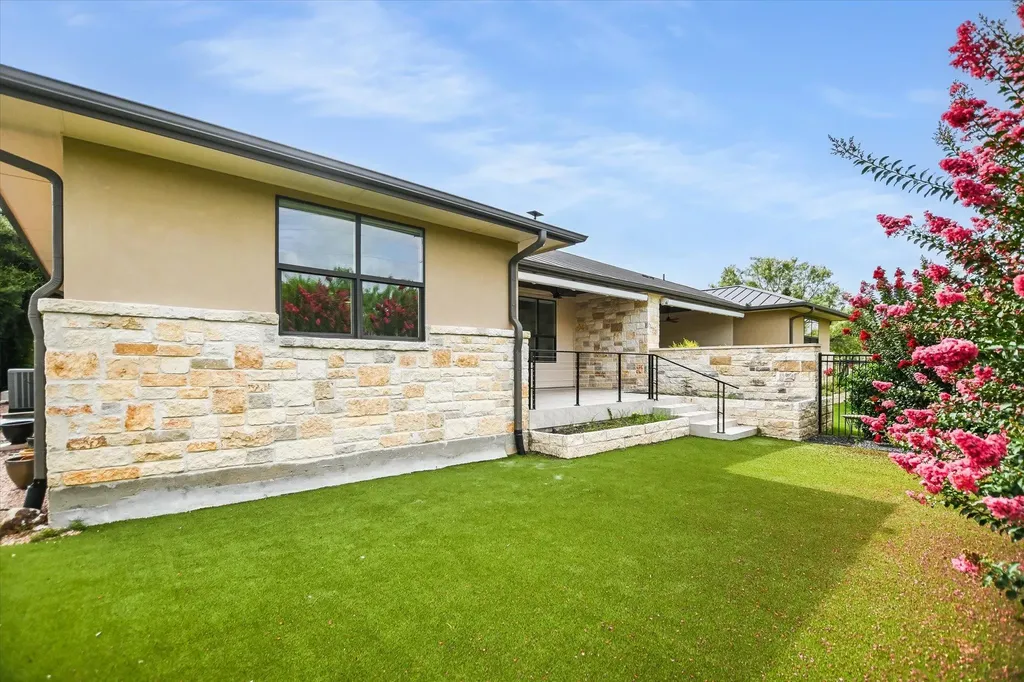 416 Hi Circle W Horseshoe Bay TX 78657