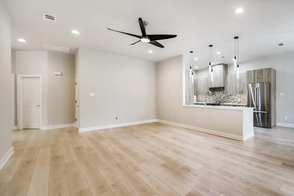 416 Hi Circle W Horseshoe Bay TX 78657