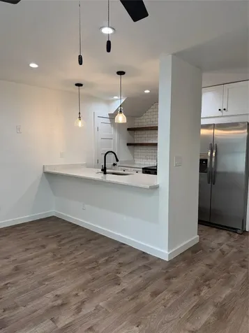 2124 Burton Drive Austin TX 78741