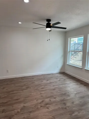 2124 Burton Drive Austin TX 78741