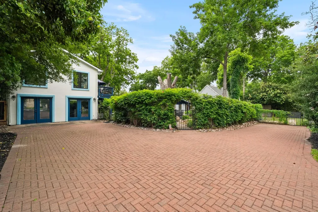 1310 E University Avenue Georgetown TX 78626