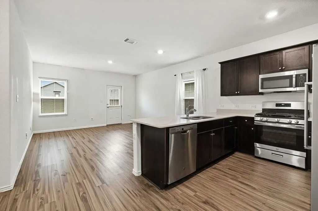 13608 Buckalew Street Elgin TX 78621