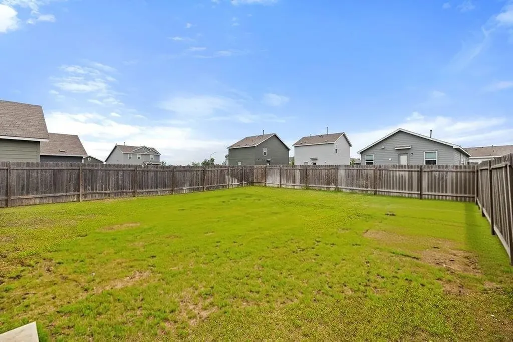 13608 Buckalew Street Elgin TX 78621