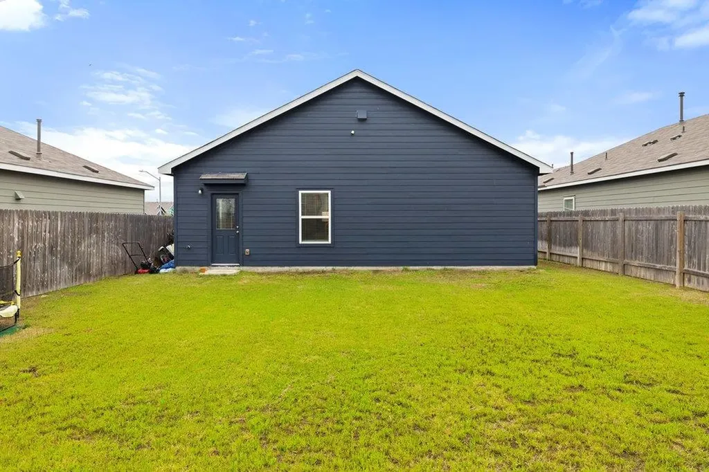 13608 Buckalew Street Elgin TX 78621