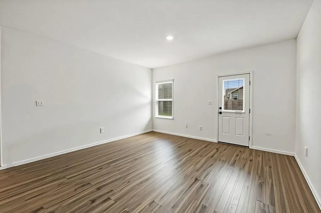 13608 Buckalew Street Elgin TX 78621