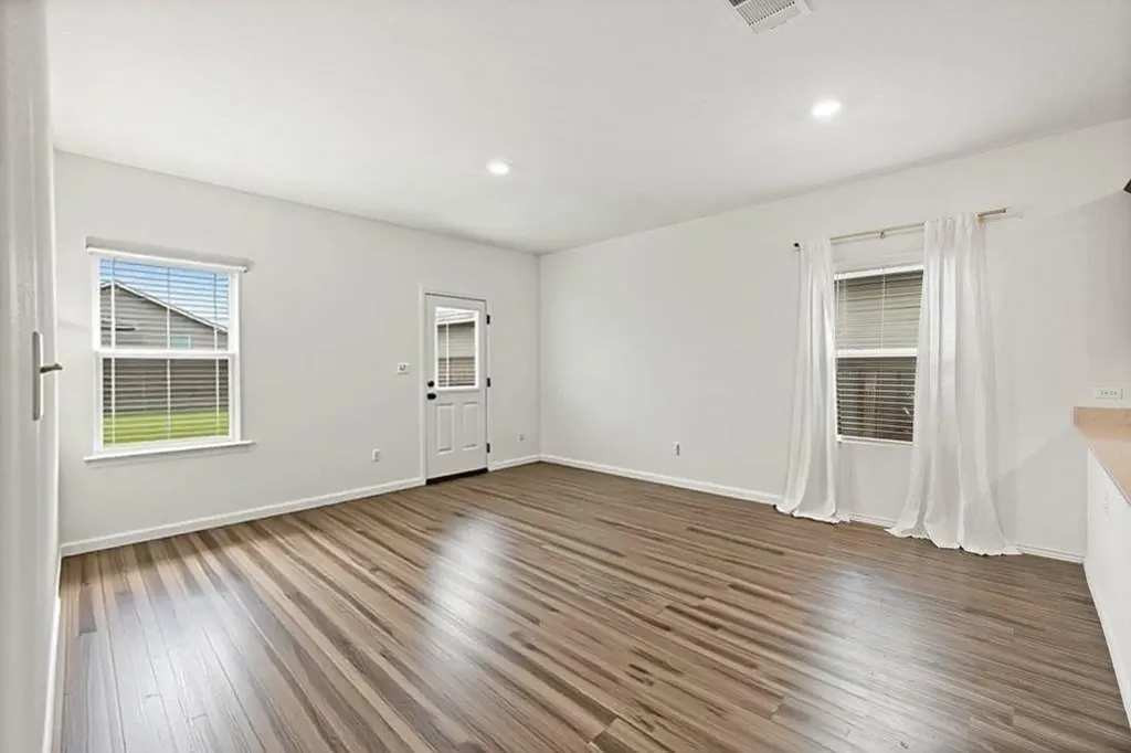 13608 Buckalew Street Elgin TX 78621