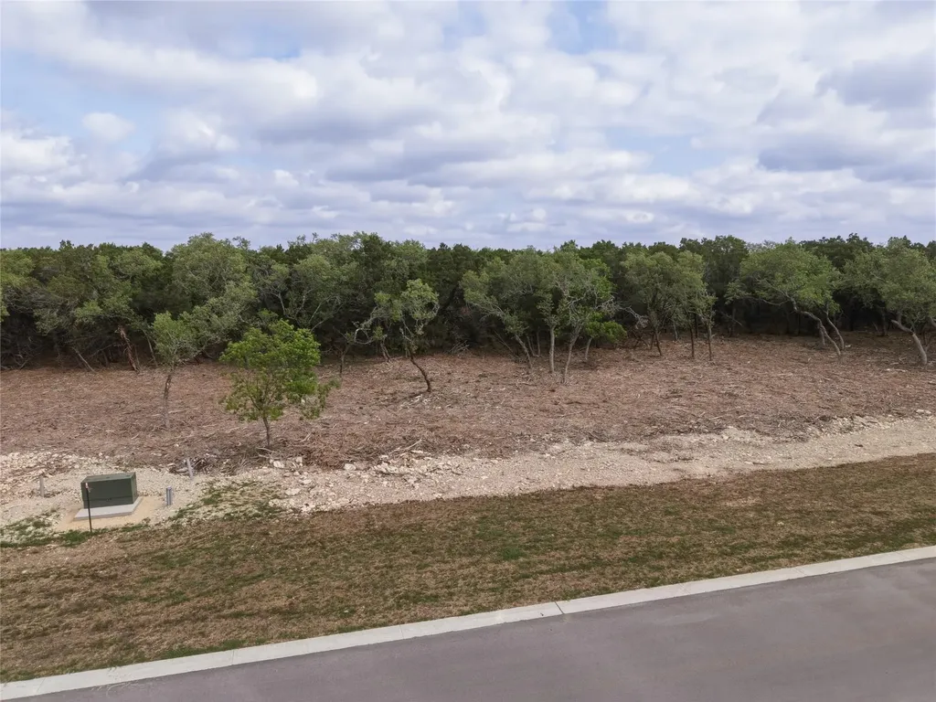 Na #4 Spoonts Lane Liberty Hill TX 78642