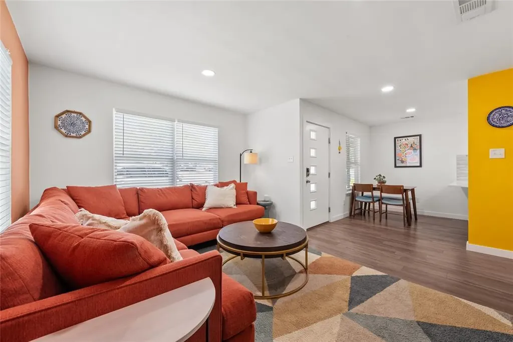 6409 Burns Street Austin TX 78752