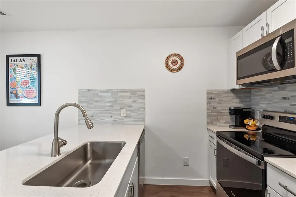 6409 Burns Street Austin TX 78752