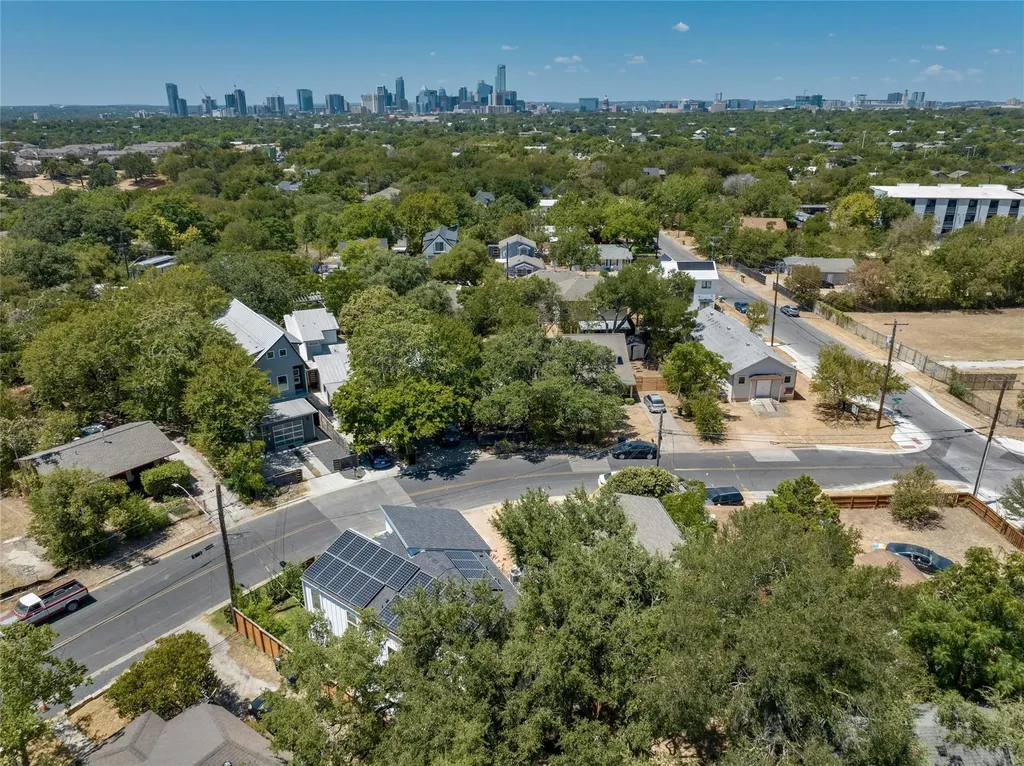 1187 Oak Grove Avenue Austin TX 78702