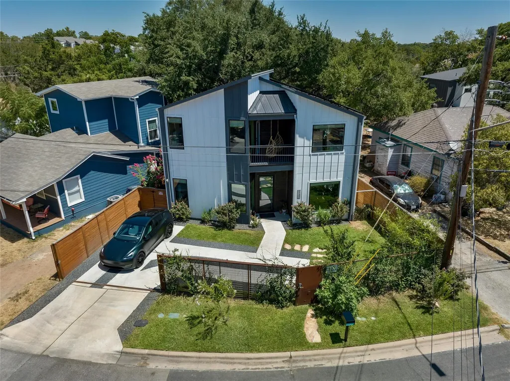 1187 Oak Grove Avenue Austin TX 78702