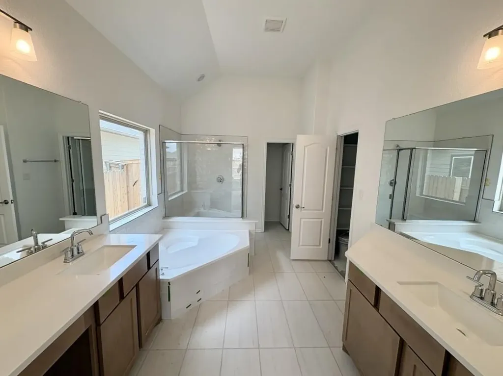 25608 Becky Bourne Lane Elgin TX 78621