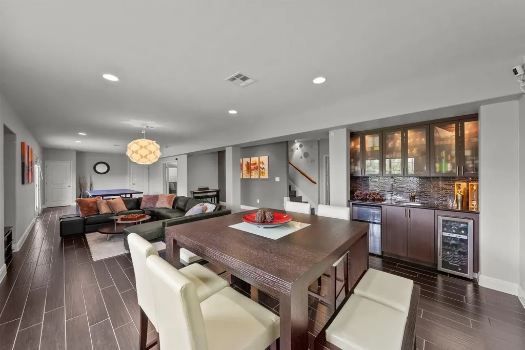 108 Whitley Drive Austin TX 78738