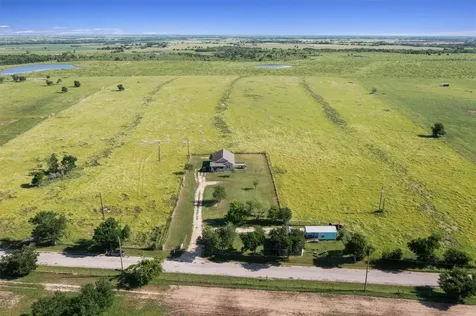 459 County Road 450 Thorndale TX 76577
