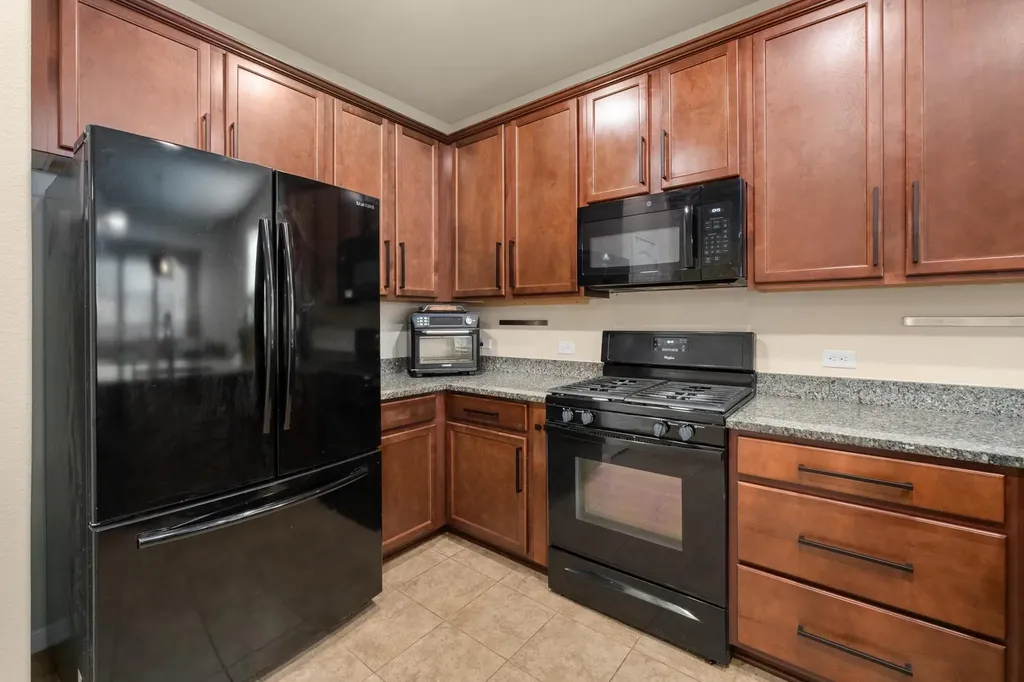 193 Camden Cove Buda TX 78610