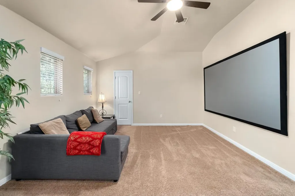 193 Camden Cove Buda TX 78610