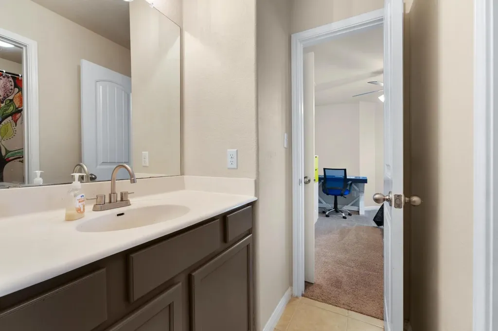 193 Camden Cove Buda TX 78610