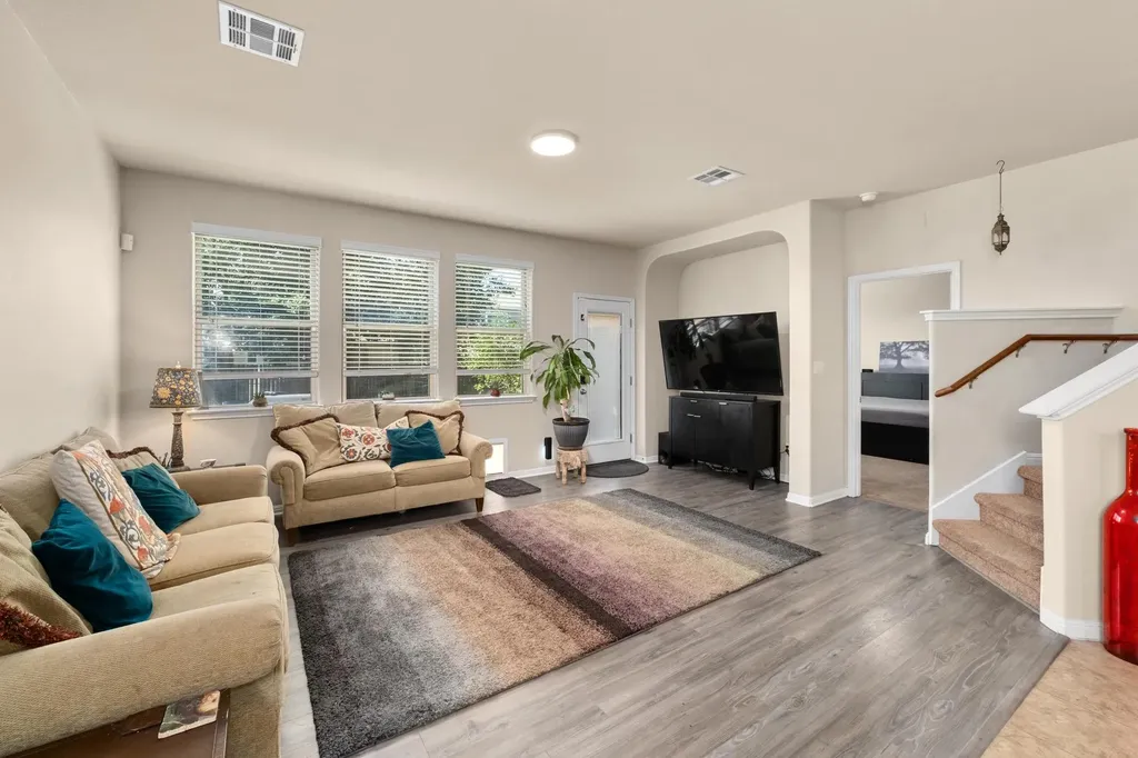 193 Camden Cove Buda TX 78610