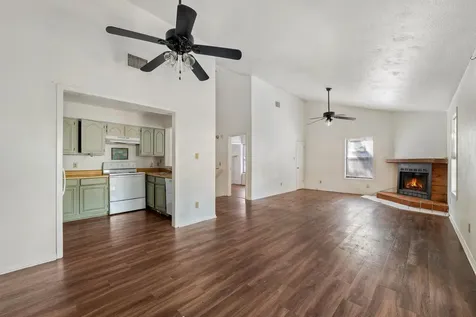 903-905 Hillyer Street San Marcos TX 78666