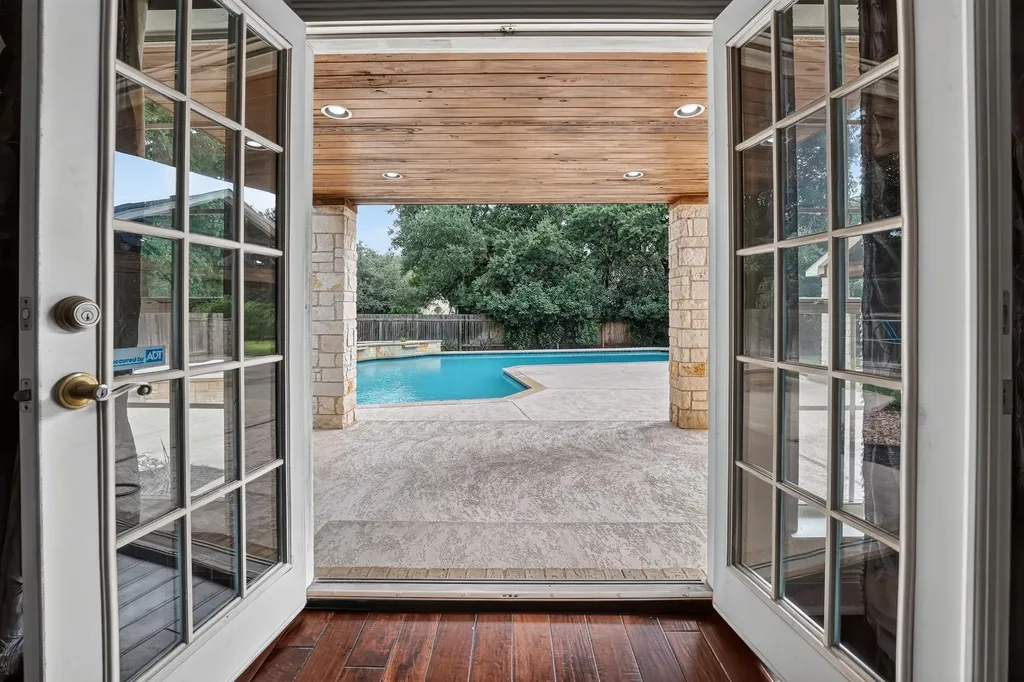 5528 Van Winkle Lane Austin TX 78739