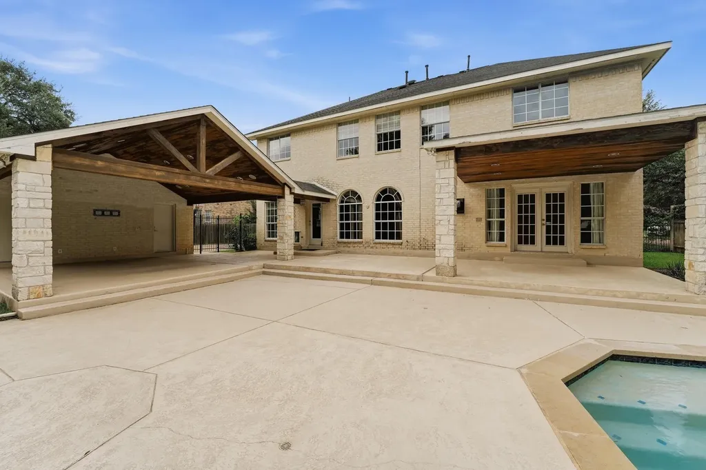 5528 Van Winkle Lane Austin TX 78739