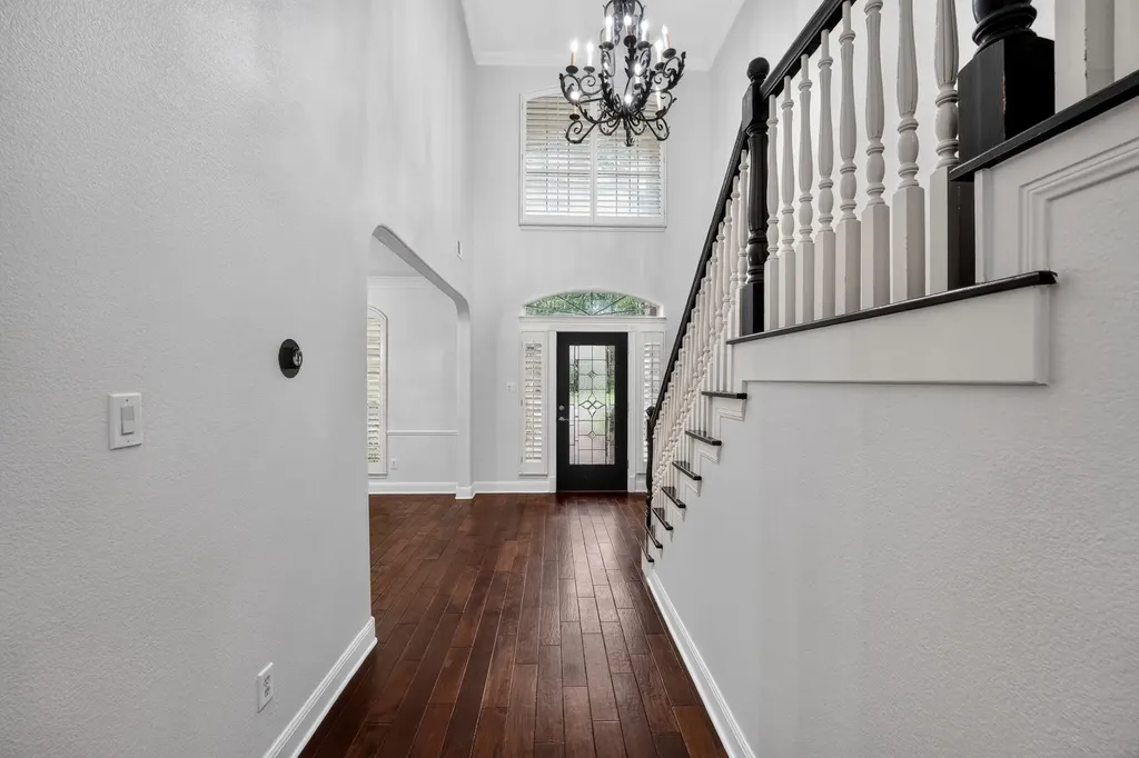 5528 Van Winkle Lane Austin TX 78739