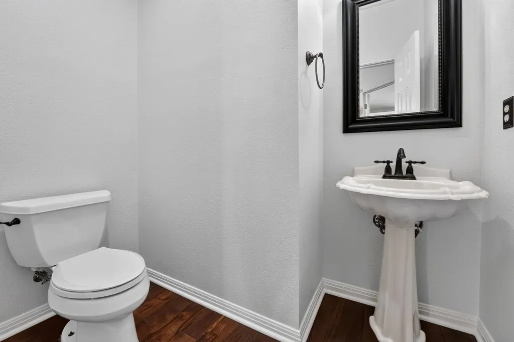 5528 Van Winkle Lane Austin TX 78739