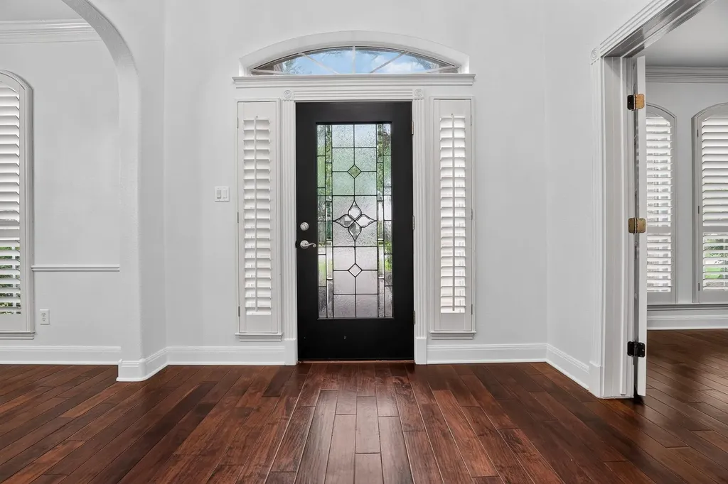 5528 Van Winkle Lane Austin TX 78739
