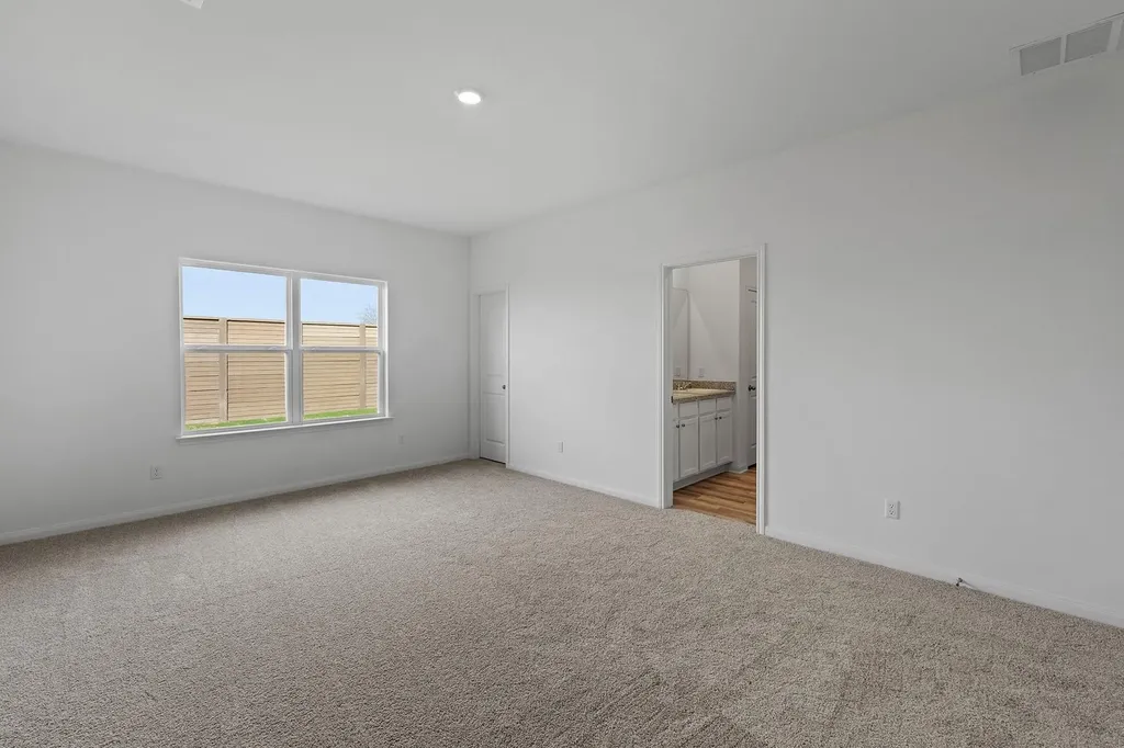 14401 Bonellis Pass Elgin TX 78621
