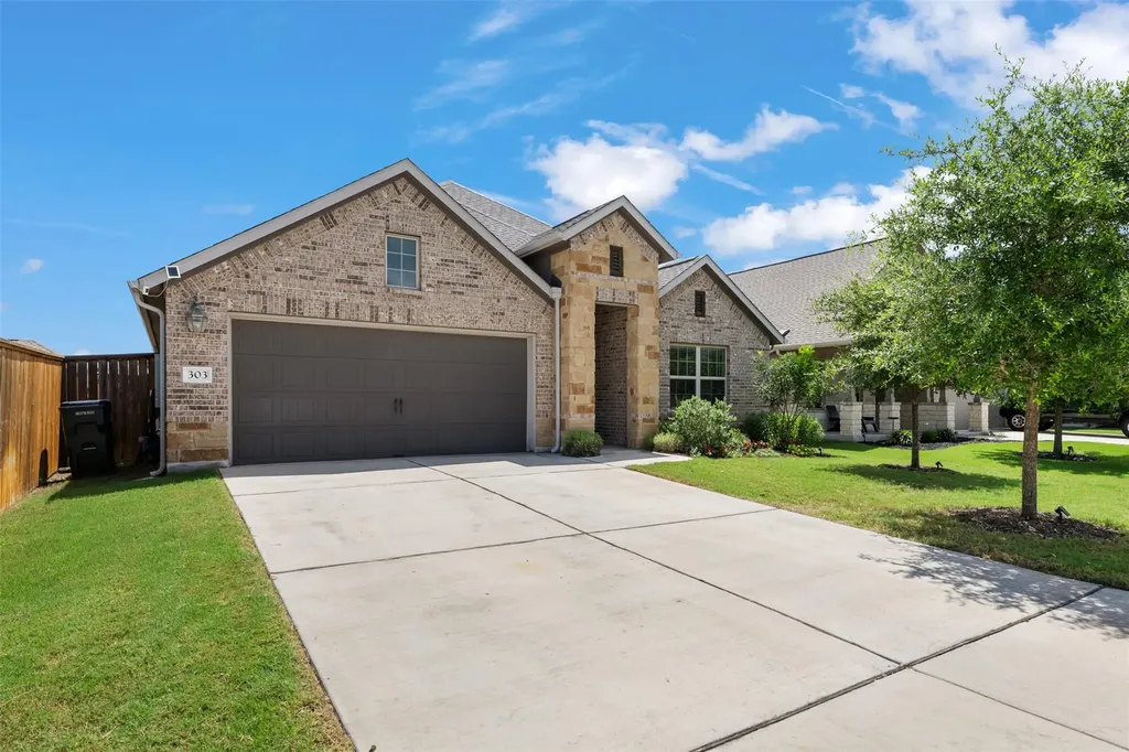 303 Cold River Run Kyle TX 78640