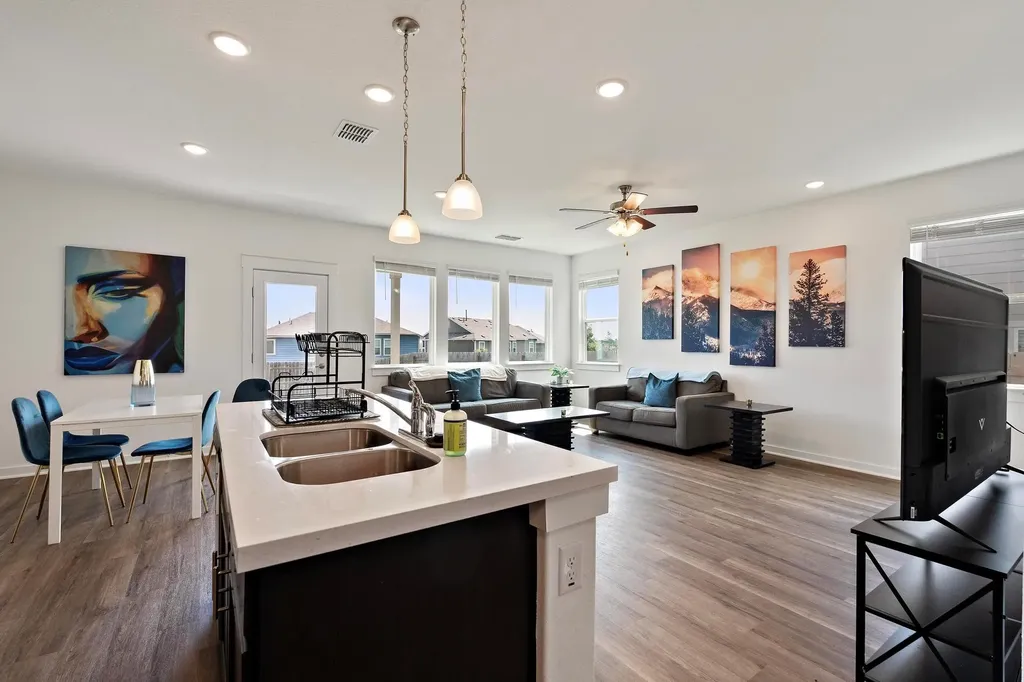 15216B Sweet Mimosa Drive Del Valle TX 78617
