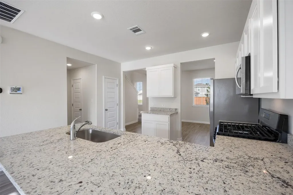 2412 Jack Nora Way Round Rock TX 78665