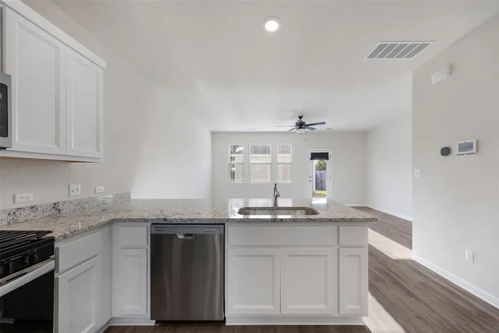 2412 Jack Nora Way Round Rock TX 78665