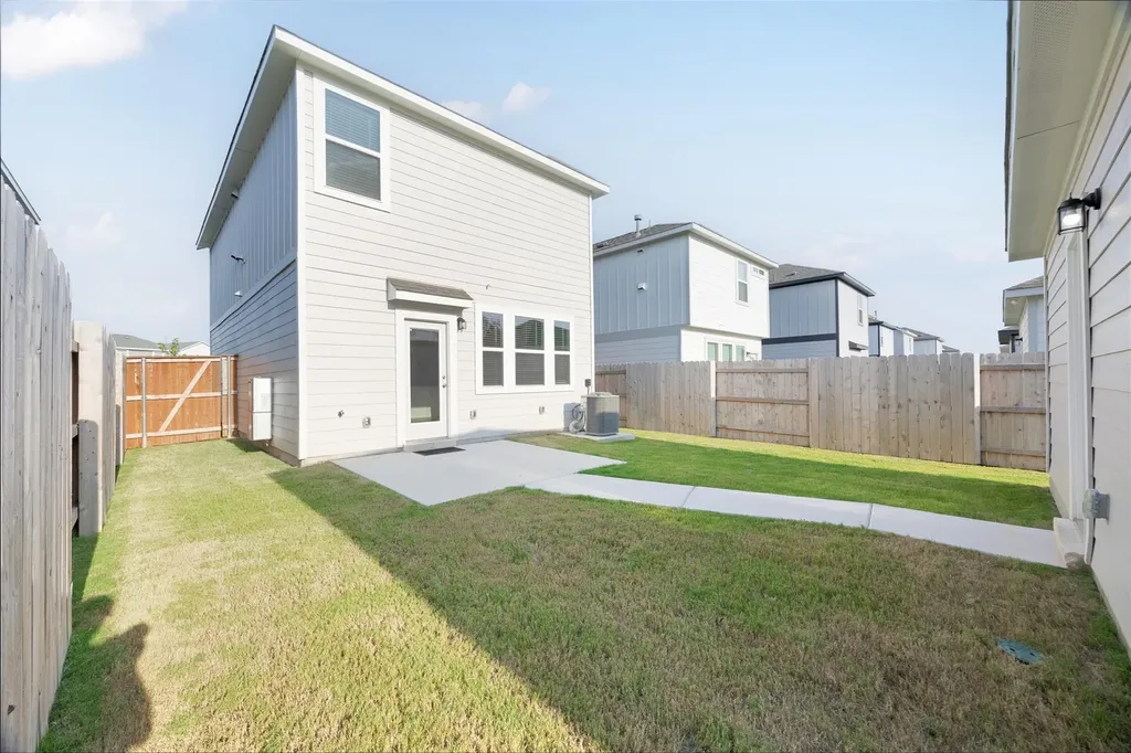2412 Jack Nora Way Round Rock TX 78665