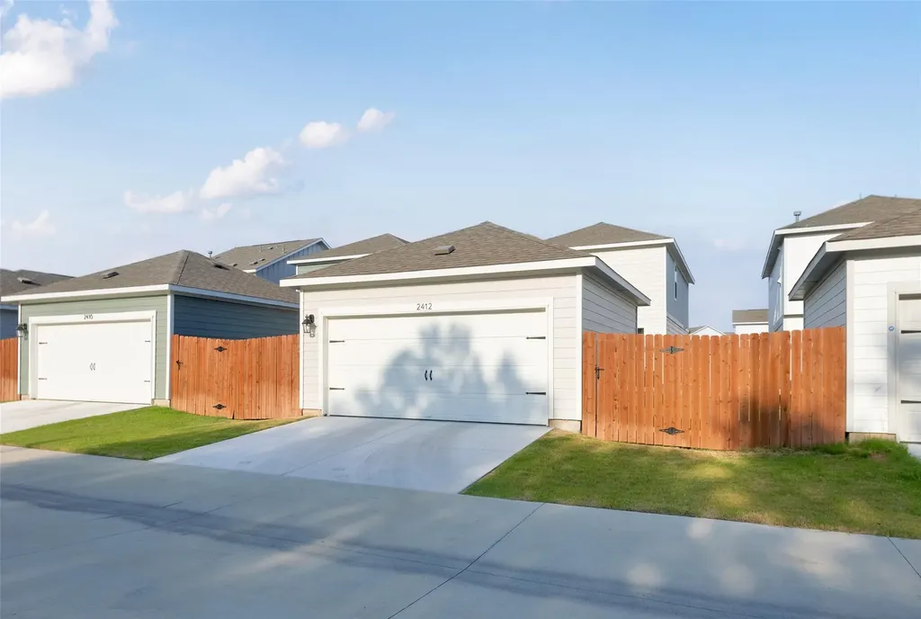 2412 Jack Nora Way Round Rock TX 78665
