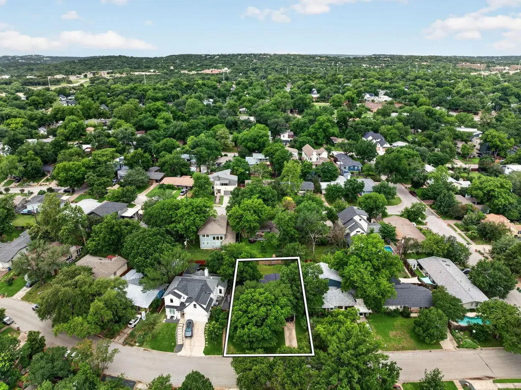 4702 Chiappero Trail Austin TX 78731