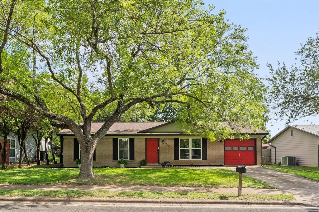 705 Dulwich Street Austin TX 78748