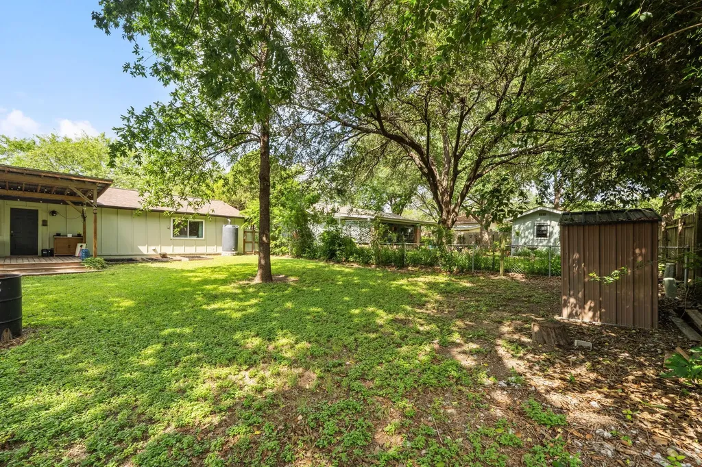 705 Dulwich Street Austin TX 78748