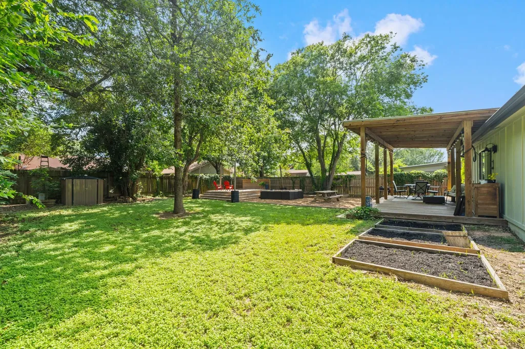 705 Dulwich Street Austin TX 78748