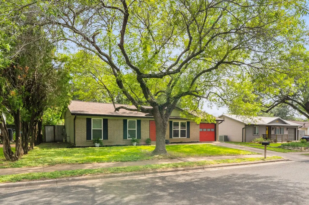 705 Dulwich Street Austin TX 78748